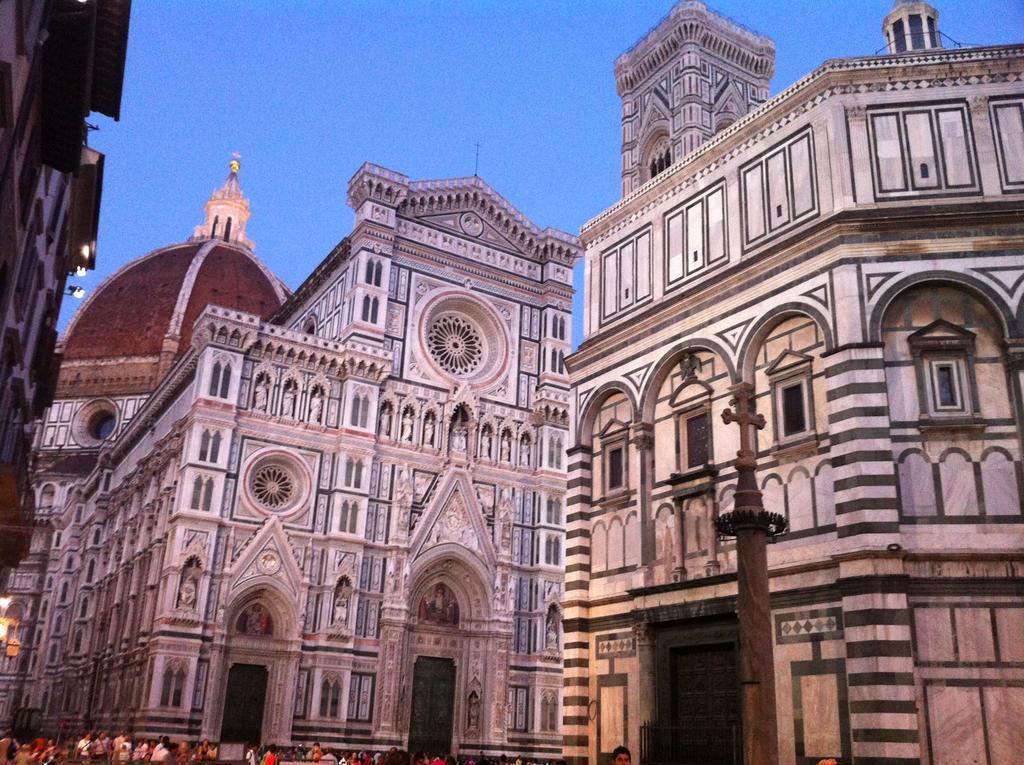 Torrigiani Apartment Florence Bilik gambar